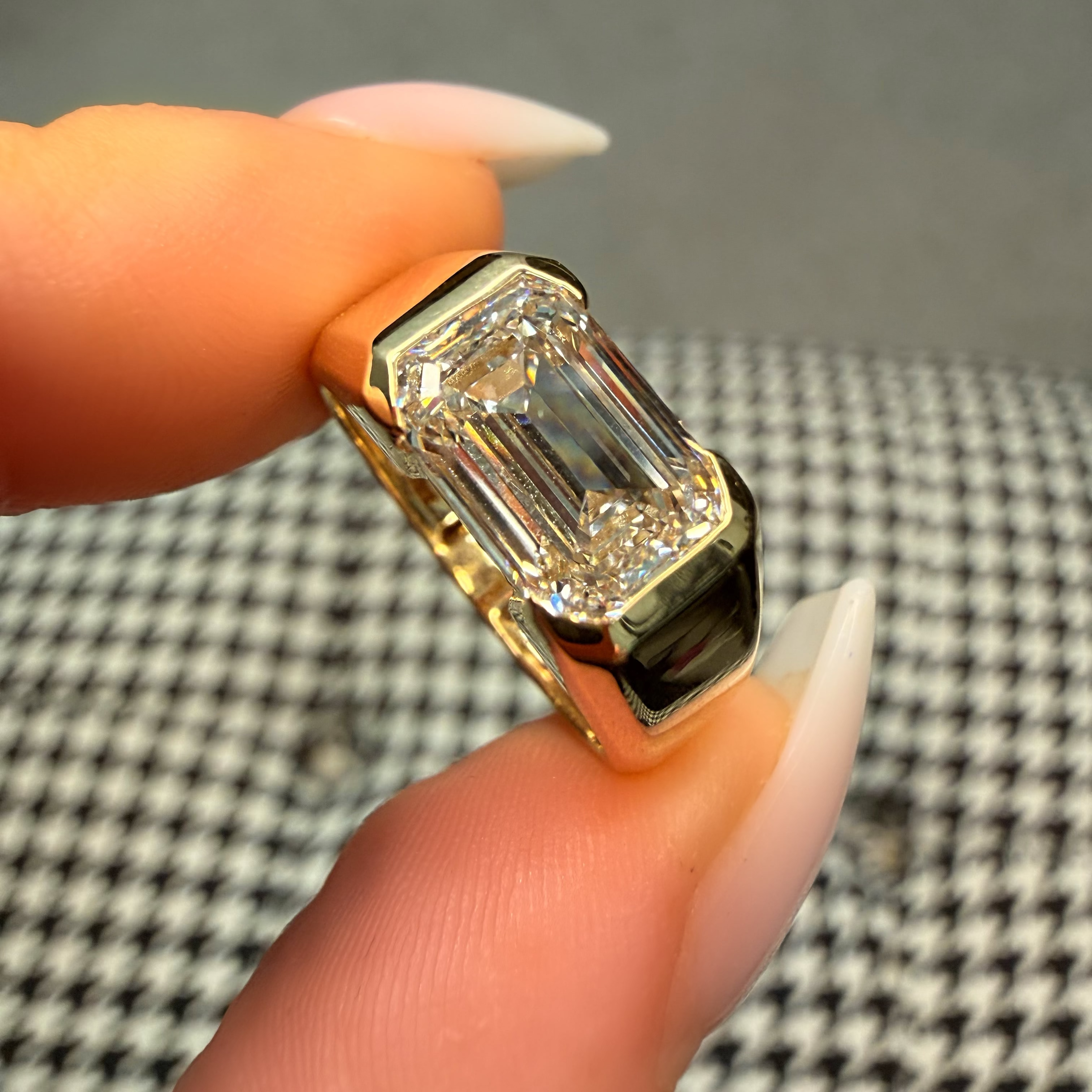 14K 2.0ct Emerald Lab Diamond Tension Set Pinky Ring