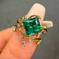 Princess Botanical 18K Gold Lab Grown Green Emerald Ring Set