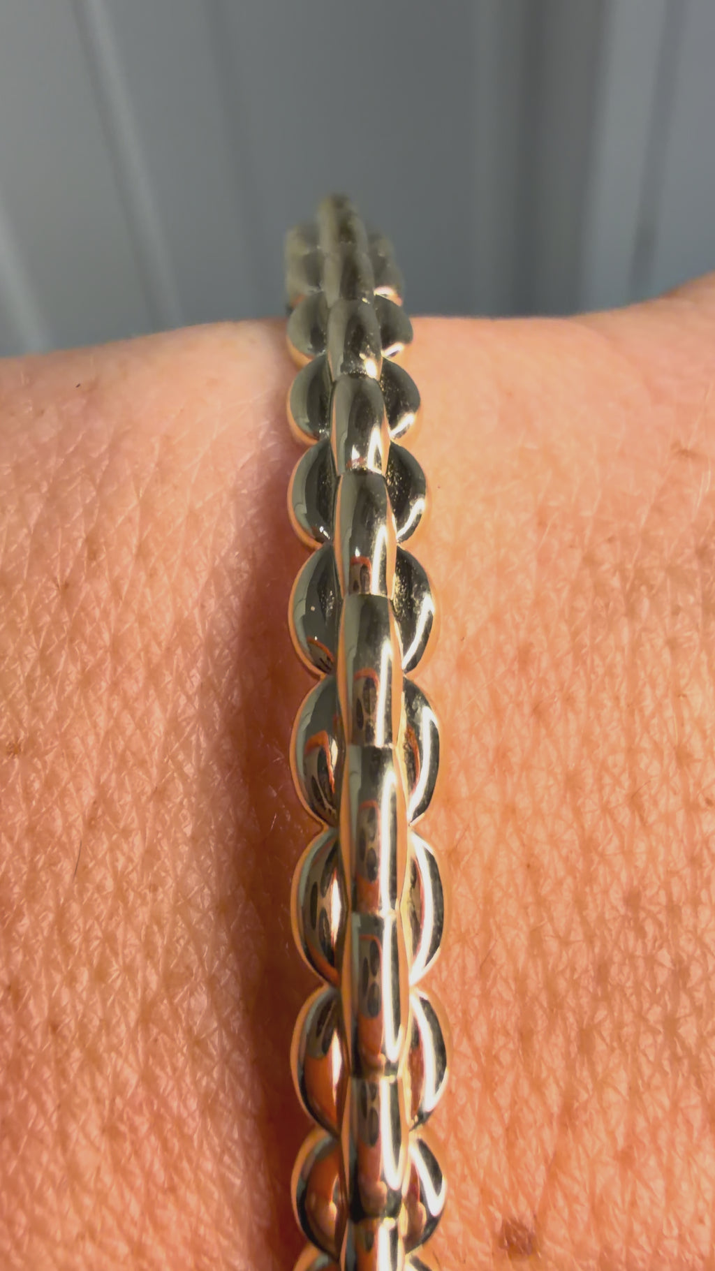 Casablanca 14K Yellow Gold Hinged Bangle