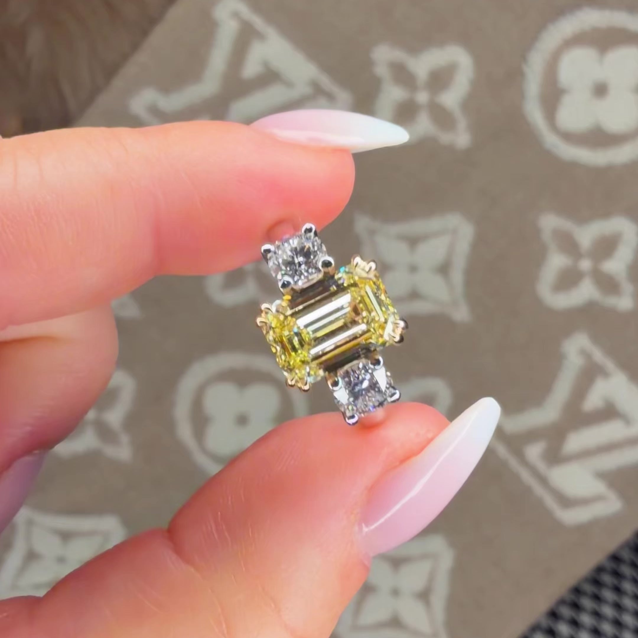 18K Gold 4.2Ct Canary Fancy Yellow Emerald Lab Diamond Trilogy Ring